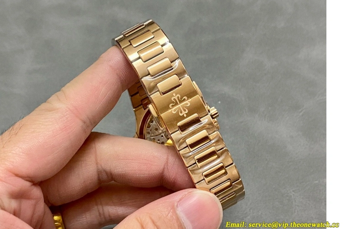 7118 Jumbo A324 Gold RG 3KF 35mm Nautilus Dial RG 0421